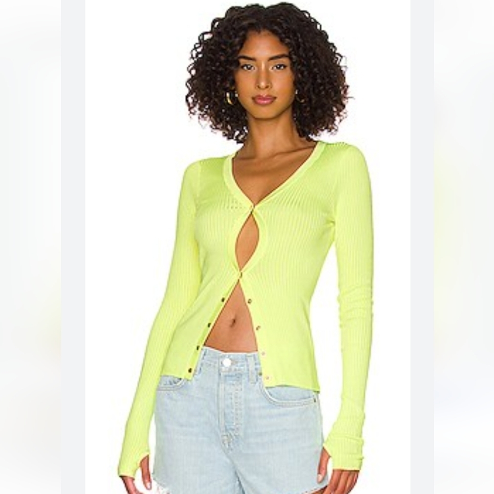 ✨Brand new Alignment Long Sleeve Knit in Safety Yellow✨